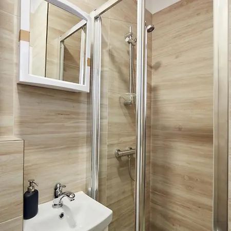 29 Avenue * クラクフ